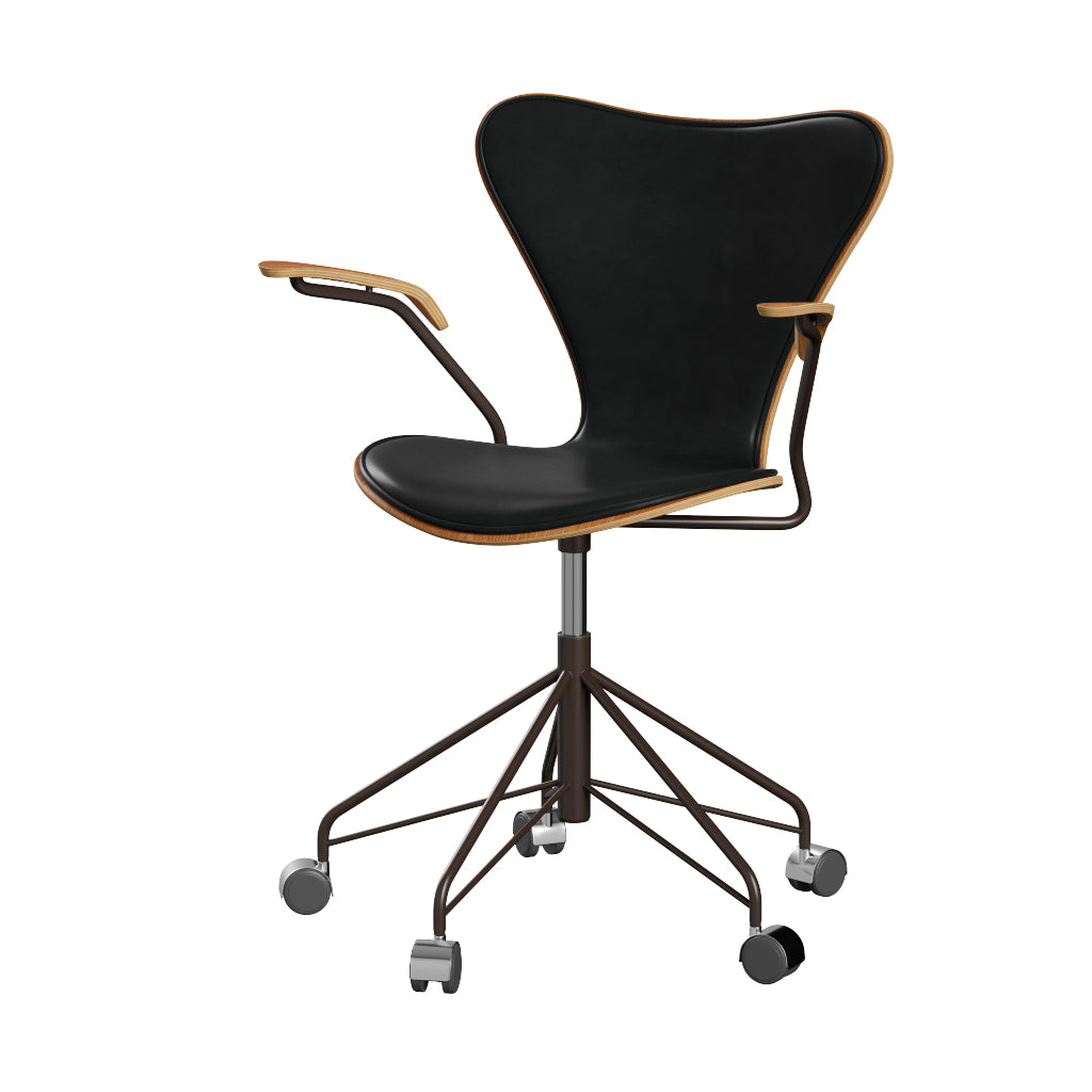 Fritz Hansen - 3217 kontorstol med armlæn, naturfiner og forsidepolstret i Grace læder - Elm - Sort læder - Brown Bronze stel - Jacobsen Plus
