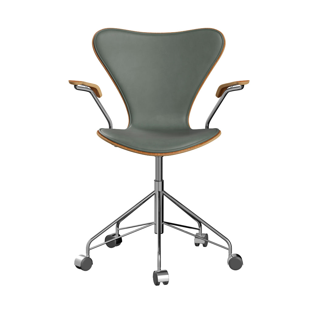 Fritz Hansen - 3217 kontorstol med armlæn, naturfiner og forsidepolstret i Grace læder - Elm - Concrete Grey læder - Krom stel - Jacobsen Plus