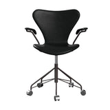 Fritz Hansen - 3217 kontorstol med armlæn, fuldpolstret i Grace læder - Sort læder - Warm Graphite stel - Jacobsen Plus