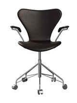 3217 Serie 7 Kontorstol af Arne Jacobsen - Fuldpolstret / Grace læder / Mørk-brun - Jacobsen Plus