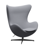 3316 Egg™ Sessel, Gestell in Schwarz von Arne Jacobsen - Christianshavn - 1170 Light Grey Uni - Jacobsen Plus