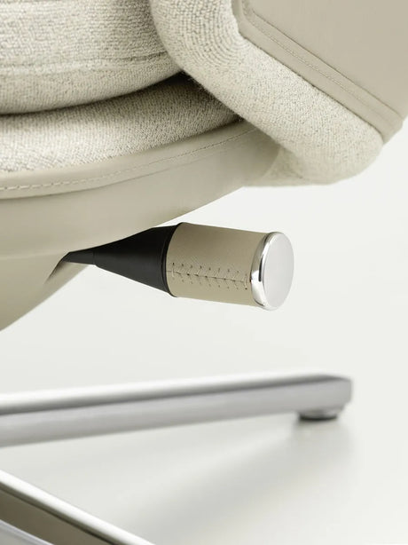 Grand Relax Sessel inkl. Fußhocker, grey/Beige von Vitra - 5 - Jacobsen Plus