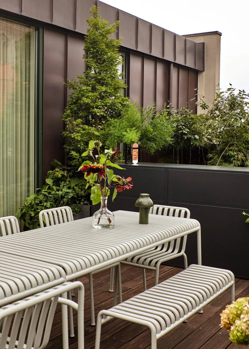 Palissade Table 170x90, sky grey von HAY
