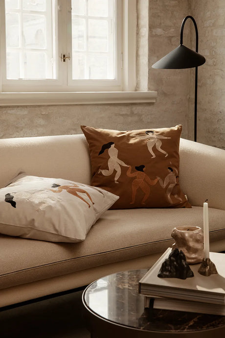 Turn Sofa 2 Bouclé, Off-white von Ferm Living - Kaschmir-Stel - Jacobsen Plus