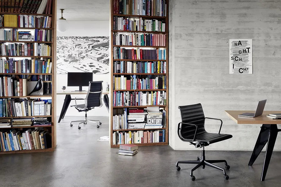 Aluminium Chair EA 119 kontorstol, sort læder fra Vitra - 2 - Jacobsen Plus