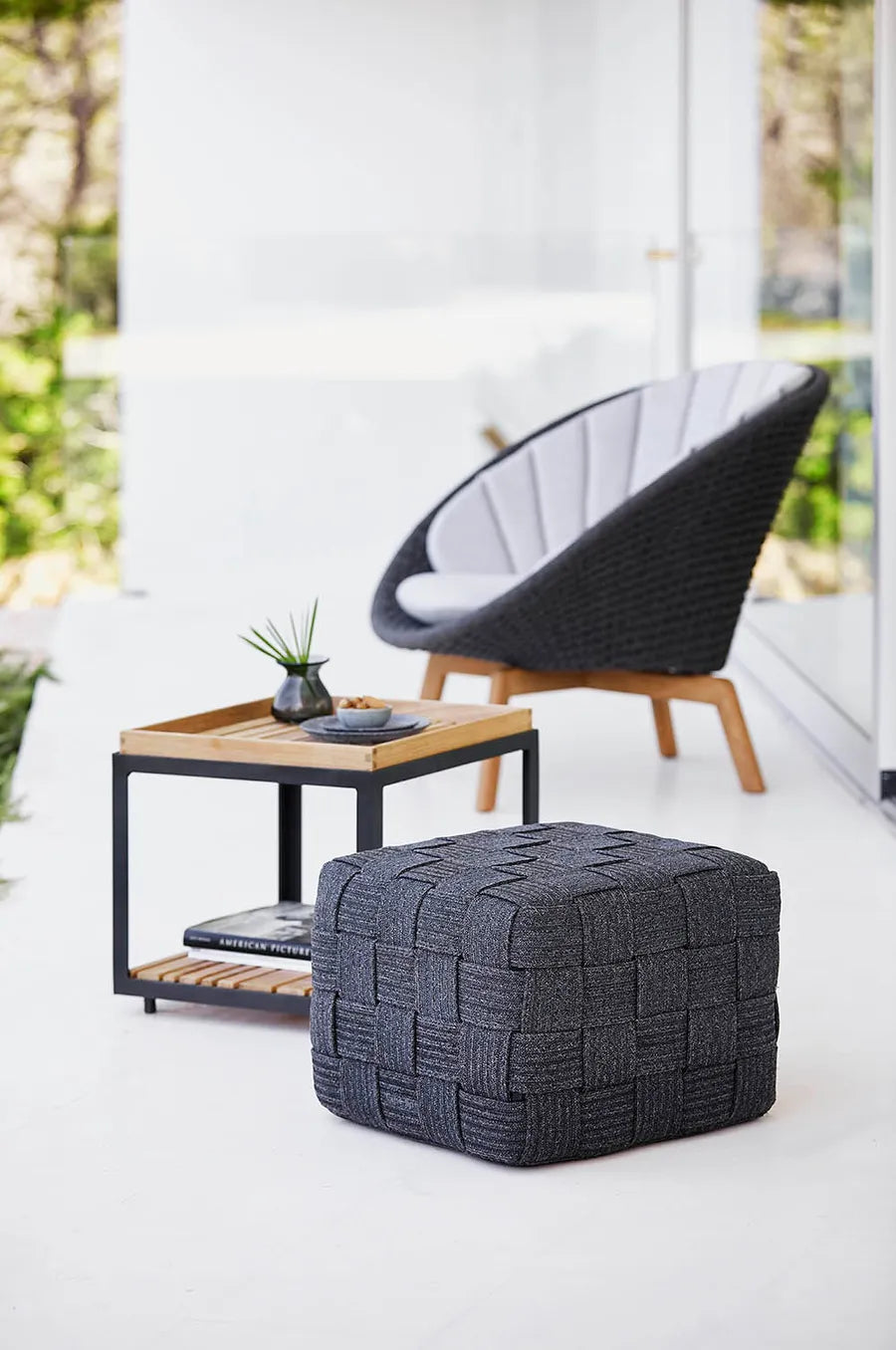 Cube Fodskammel fra Cane-line - Dark grey - Jacobsen Plus