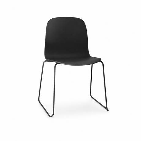 Visu Esszimmerstuhl, Schwarz m/sled Base von Muuto - 1 - Jacobsen Plus