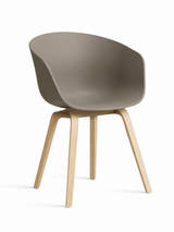 About a Chair AAC22, sæbebehandlet eg fra Hay - Khaki - Jacobsen Plus