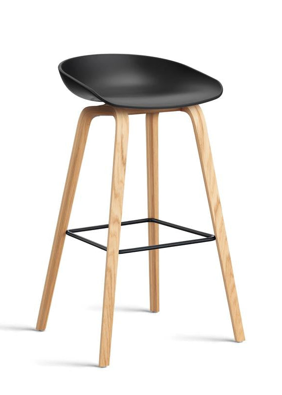 About a Stool AAS32 High, sort/lakeret eg fra Hay - 1 - Jacobsen Plus