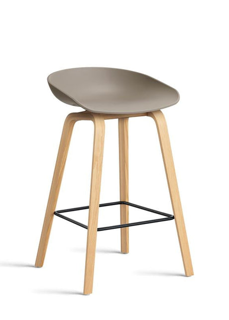About a Stool AAS32 Low, Khaki/lackiert Eiche von HAY - 1 - Jacobsen Plus