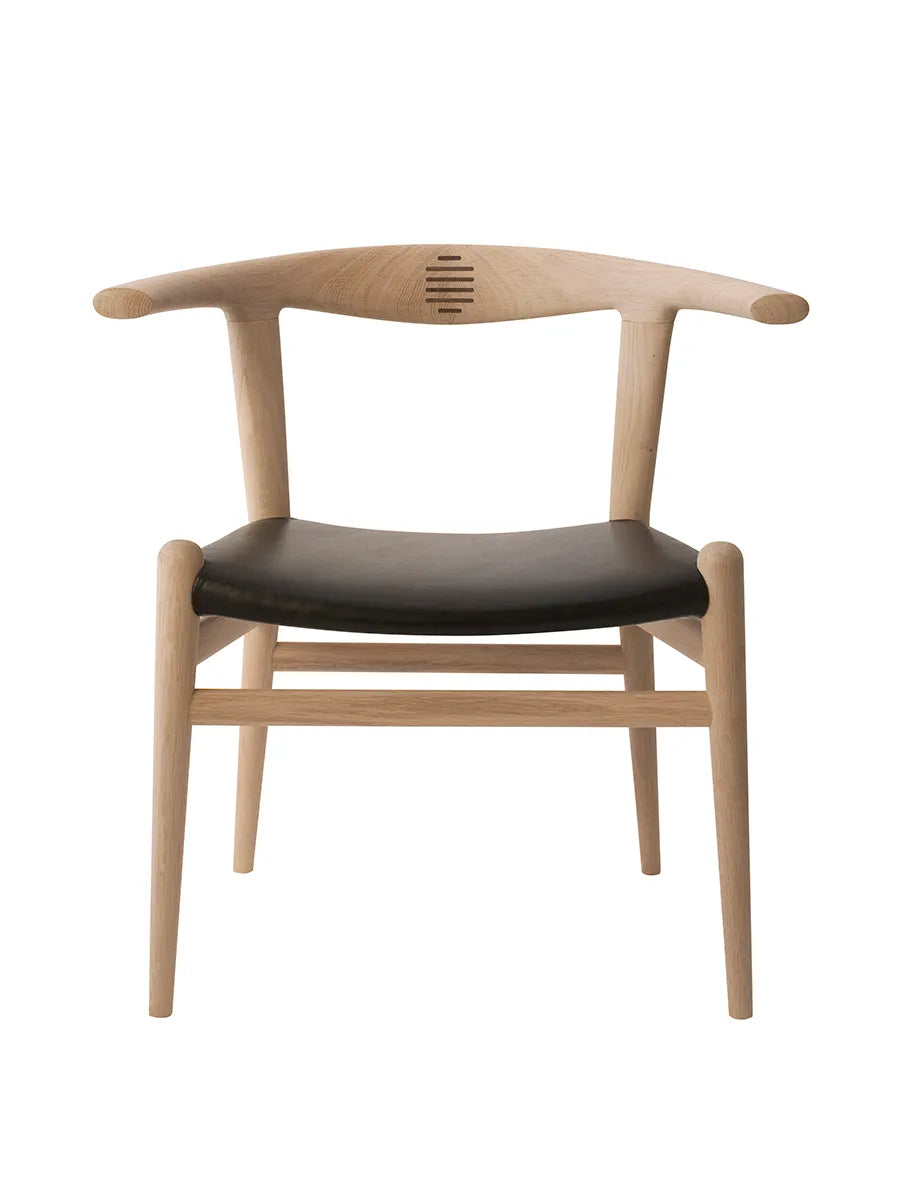 PP518 Tyrestol m. polstret sæde af Hans J. Wegner - 1 - Jacobsen Plus