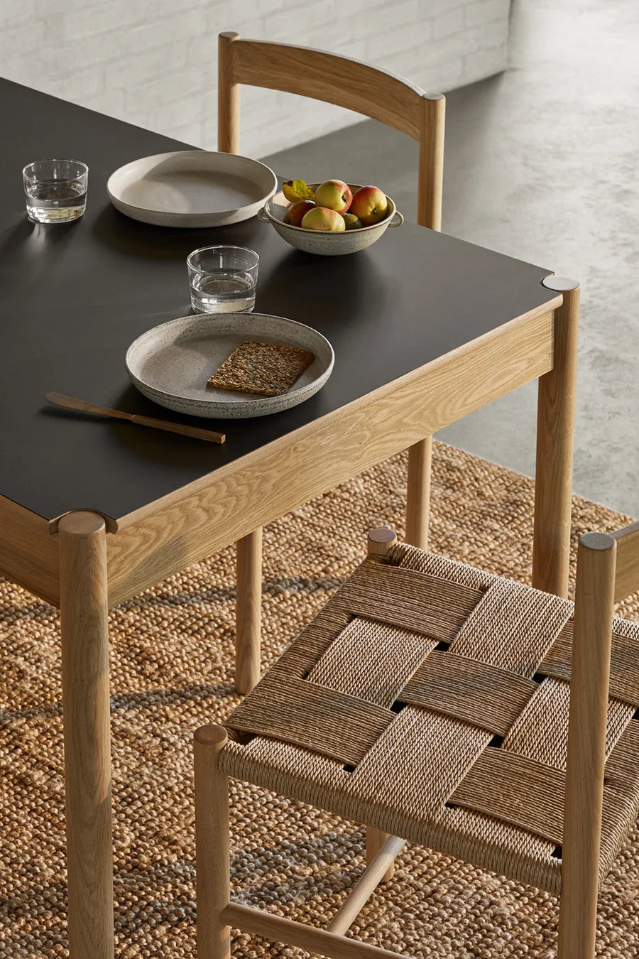 C44 Esstisch 80 x 120 cm, nero von FDB Møbler - 2 - Jacobsen Plus