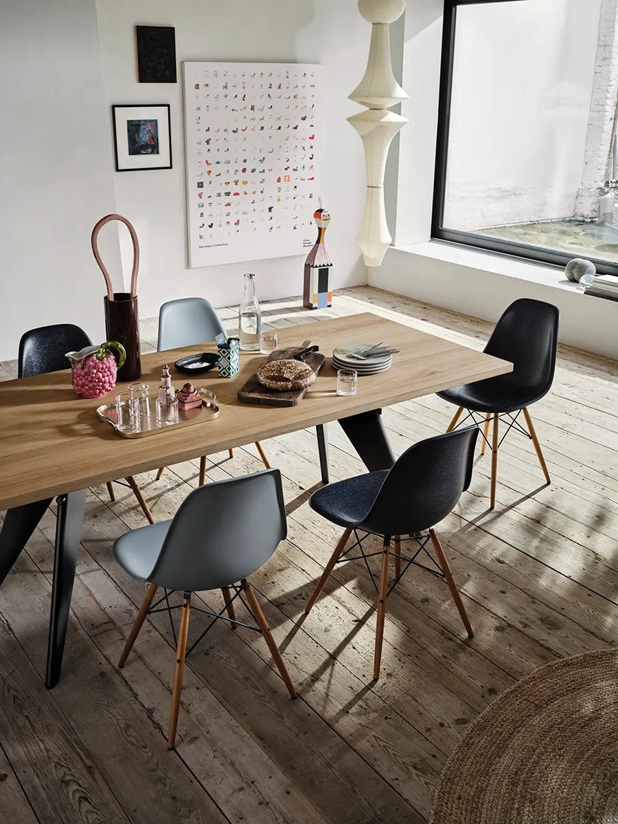 Eames Fiberglass Chair DSW, lys ahorn fra Vitra - 2 - Jacobsen Plus