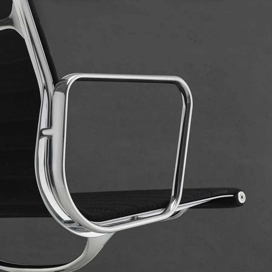 Aluminium Chair EA 117 Kontorstol, sort læder fra Vitra - 4 - Jacobsen Plus