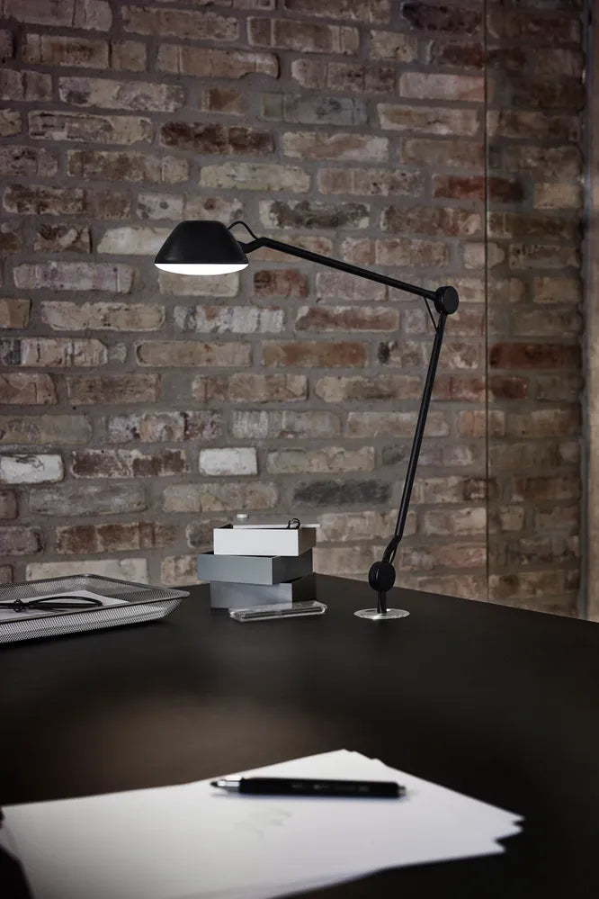 AQ01 bordlampe fra Fritz Hansen - 3 - Jacobsen Plus