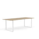 70/70 Tisch von Muuto - 225 x 90 cm / Solid Oak White - Jacobsen Plus