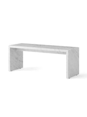 Plinth Bridge, White carrara marble fra Audo Copenhagen