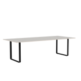 70/70 Tisch von Muuto - 255 x 108 cm / Grey Linoleum Sperrholz Anthrazit Schwarz - Jacobsen Plus