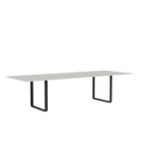 70/70 Tisch von Muuto - 295 x 108 cm / Grey Linoleum Sperrholz Anthrazit Schwarz - Jacobsen Plus