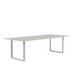 70/70 Tisch von Muuto - 255 x 108 cm / Eichenfurnier-Sperrholz Grau - Jacobsen Plus