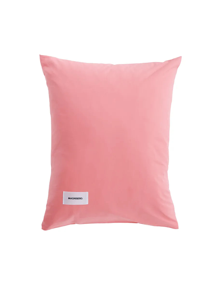 Pure Poplin Pillow Cover Single 50x70 cm fra Magniberg - Coral Pink - Jacobsen Plus