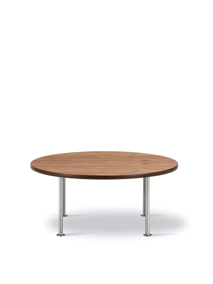 Wegner Ox Table von Fredericia Furniture - Ø80 cm / Walnuss - geölt / H: 35 cm - Jacobsen Plus