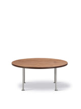 Wegner Ox Table von Fredericia Furniture - Ø80 cm / Walnuss - geölt / H: 35 cm - Jacobsen Plus