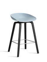 About a Stool AAS32 von HAY - Niedrig - B 50 x T 43 x H 64-75 cm / Schieferblau / Schwarz gebeizte Eg - Jacobsen Plus