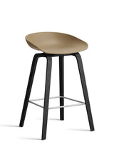 About a Stool AAS32 von HAY - Niedrig - B 50 x T 43 x H 64-75 cm / Clay / Schwarz gebeizte Eg - Jacobsen Plus