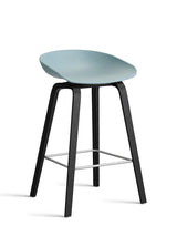 About a Stool AAS32 von HAY - Niedrig - B 50 x T 43 x H 64-75 cm / Staubblau / Schwarz gebeizte Eg - Jacobsen Plus