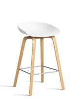 About a Stool AAS32 von HAY - Niedrig - B 50 x T 43 x H 64-75 cm / Weiß / Lackierte Eiche - Jacobsen Plus