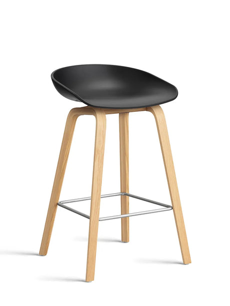 About a Stool AAS32 von HAY - Niedrig - B 50 x T 43 x H 64-75 cm / Schwarz / Lackierte Eiche - Jacobsen Plus