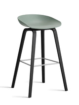 About a Stool AAS32 von HAY - Hoch - B 50 x T 46 x H 74-85 cm / Fall Green / Schwarz gebeizte Eg - Jacobsen Plus
