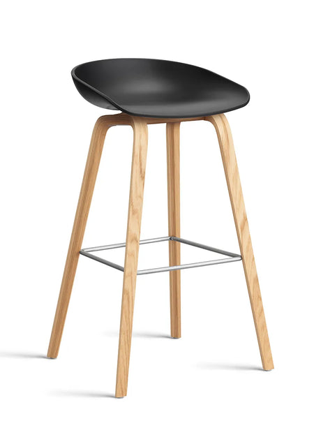 About a Stool AAS32 von HAY - Hoch - B 50 x T 46 x H 74-85 cm / Schwarz / Lackierte Eiche - Jacobsen Plus