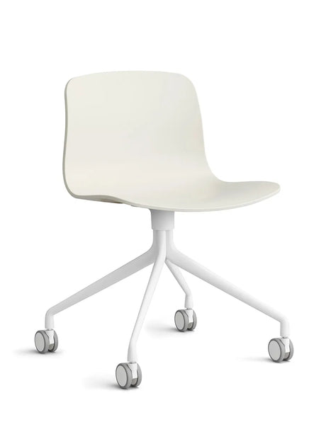 About a Chair AAC14 fra Hay - Melange Cream / Hvid pulverlakeret aluminium - Jacobsen Plus