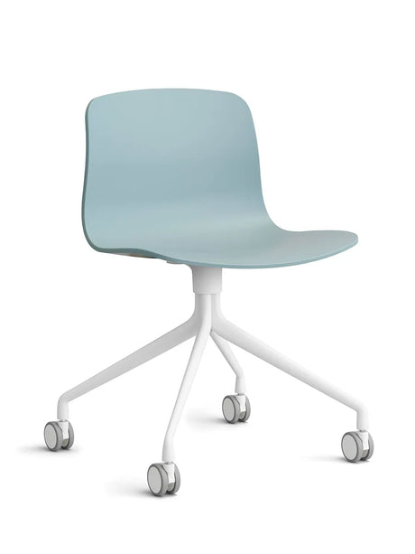 About a Chair AAC14 fra Hay - Dusty blue / Hvid pulverlakeret aluminium - Jacobsen Plus