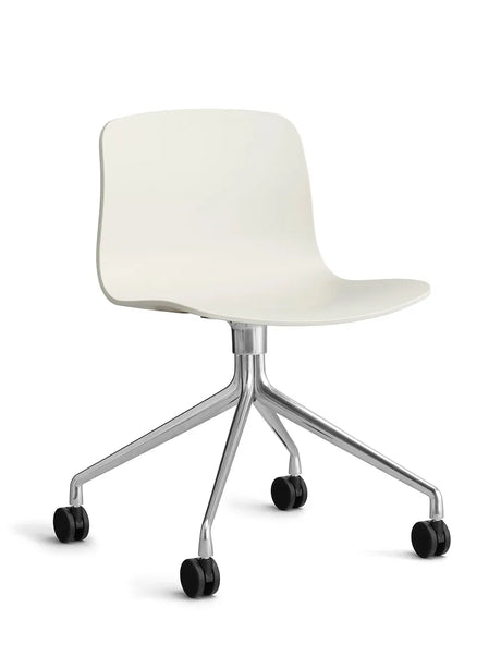 About a Chair AAC14 fra Hay - Melange Cream / Poleret aluminium - Jacobsen Plus