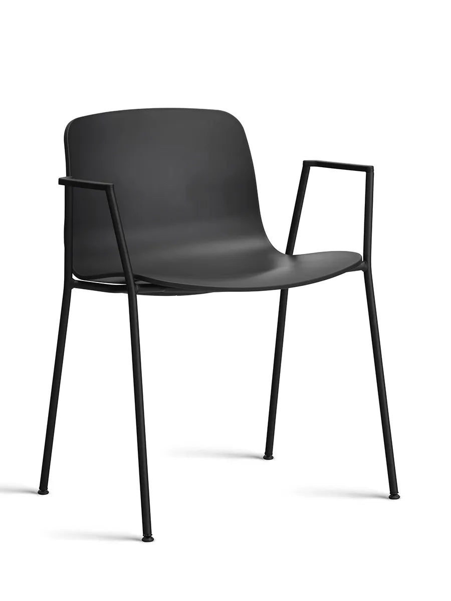 About a Chair AAC18 fra Hay