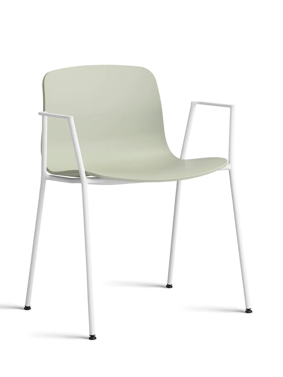 About a Chair AAC18 fra Hay