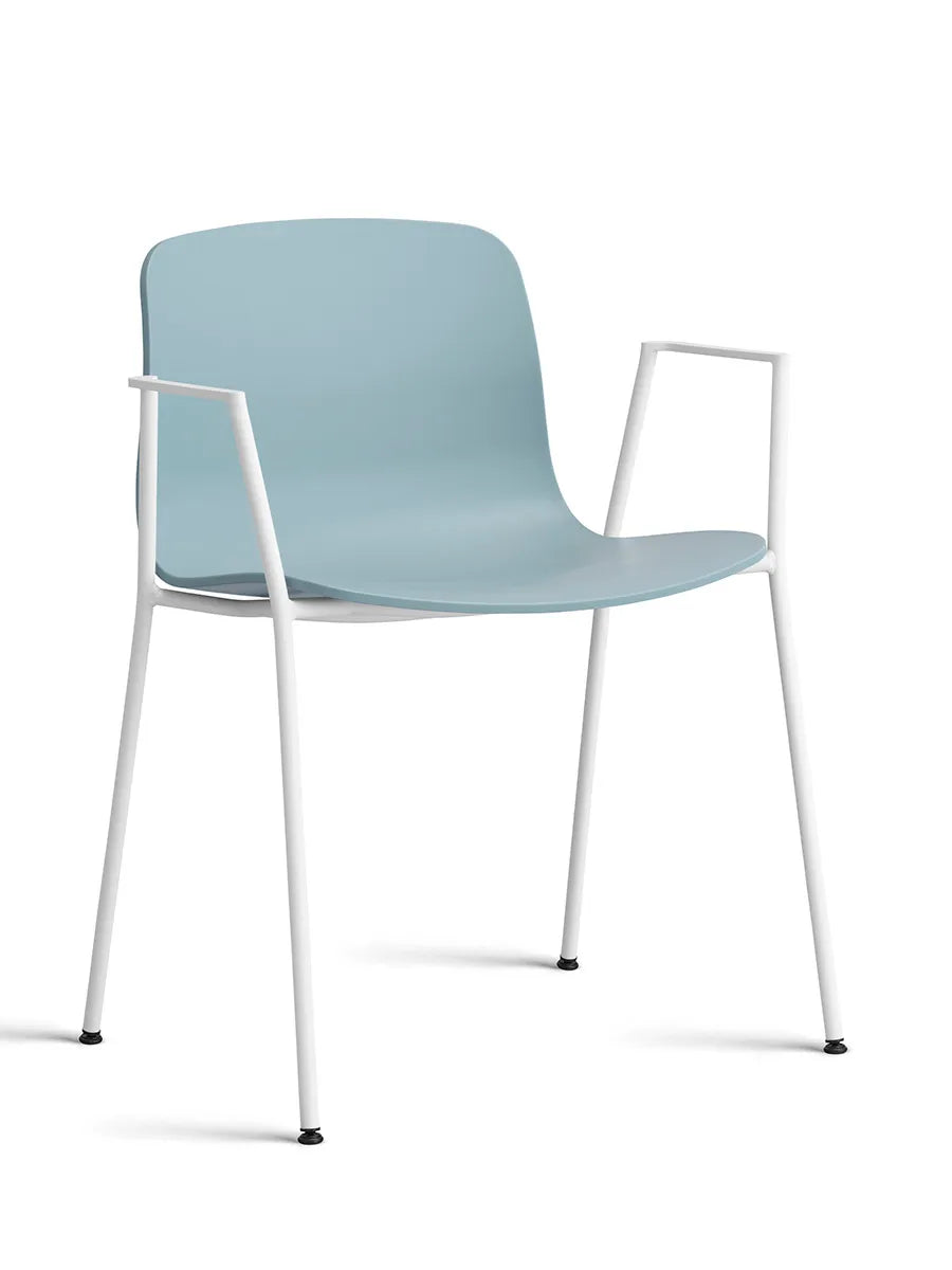 About a Chair AAC18 fra Hay
