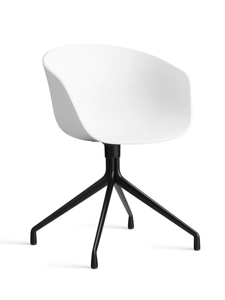 About a Chair AAC20 fra Hay - White / Sort pulverlakeret aluminum - Jacobsen Plus