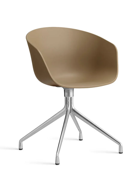 About a Chair AAC20 fra Hay - Clay / Poleret aluminium - Jacobsen Plus