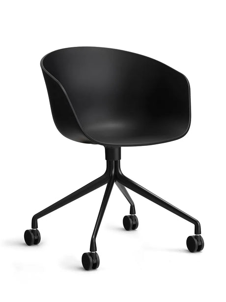 About a Chair AAC24 von Hay - Schwarz / Schwarz pulverbeschichtetes Aluminium - Jacobsen Plus