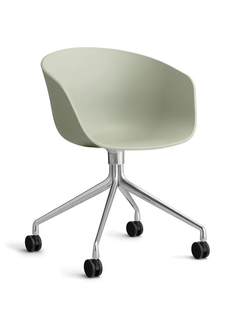 About a Chair AAC24 von Hay - Pastellgrün / Poliertes Aluminium - Jacobsen Plus