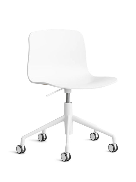 About a Chair AAC50 fra Hay - White / Hvid pulverlakeret aluminium - Jacobsen Plus