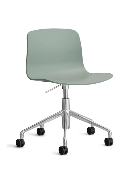 About a Chair AAC50 fra Hay - Fall Green / Poleret aluminium - Jacobsen Plus