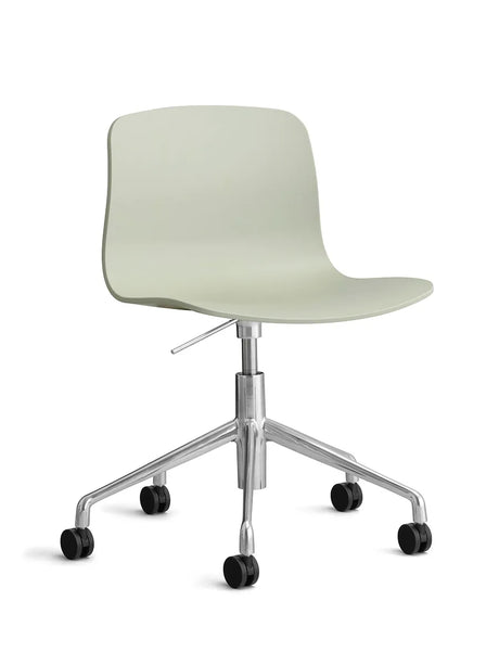 About a Chair AAC50 fra Hay - Pastel green / Poleret aluminium - Jacobsen Plus