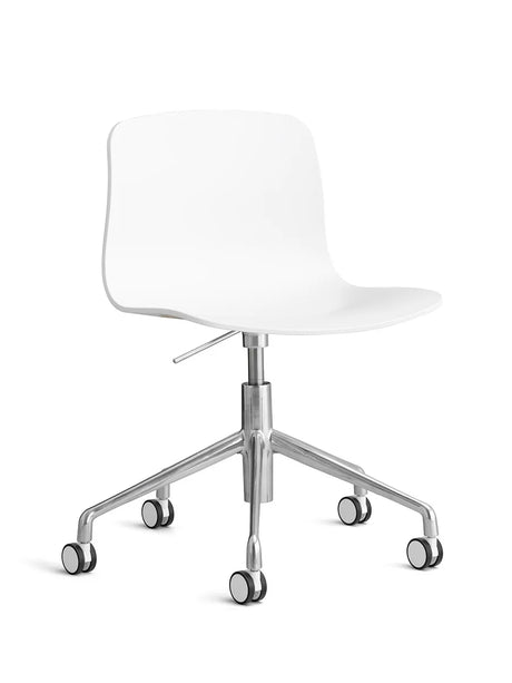 About a Chair AAC50 fra Hay - White / Poleret aluminium - Jacobsen Plus