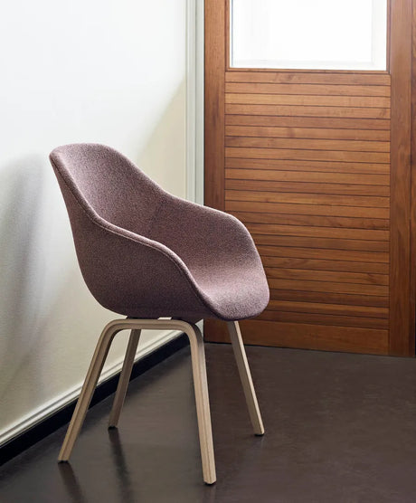 About a Chair AAC123 von HAY - Preisklasse 1 / Lackierte Eiche - Jacobsen Plus