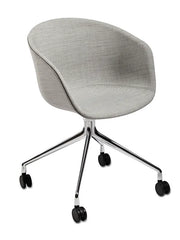 About a Chair AAC25 von Hay